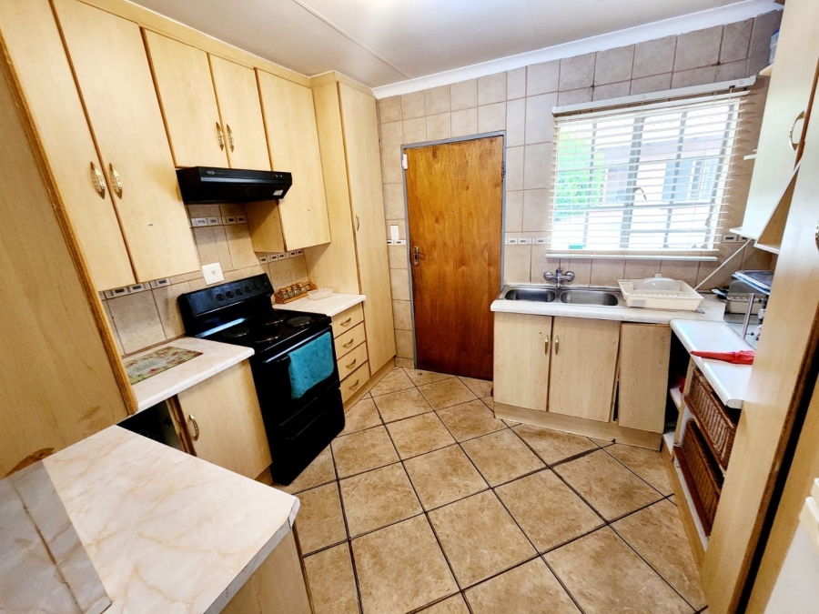 3 Bedroom Property for Sale in Geelhoutpark North West